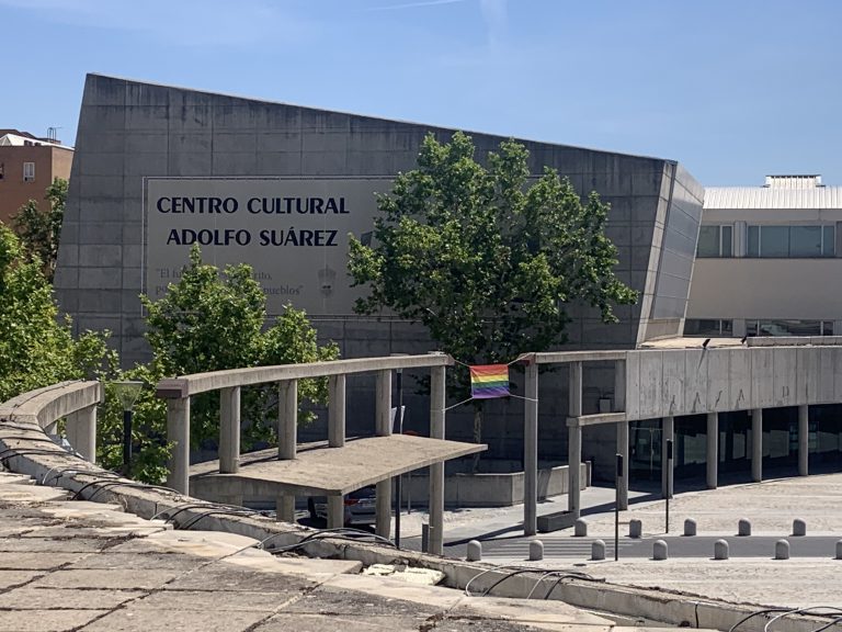 ‘Be yourself, Tres Cantos con Orgullo’: una campaña por el respeto a la diversidad