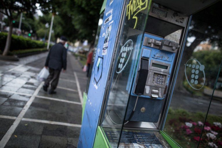 Retirada de las cabinas telefónicas para «recuperar el paisaje urbano»