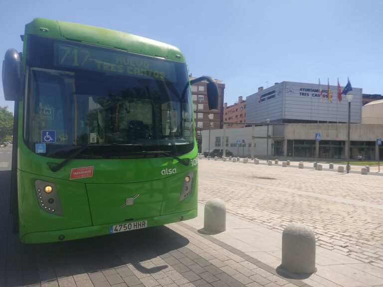 La línea 717 de Tres Cantos suma un autobús para reducir esperas