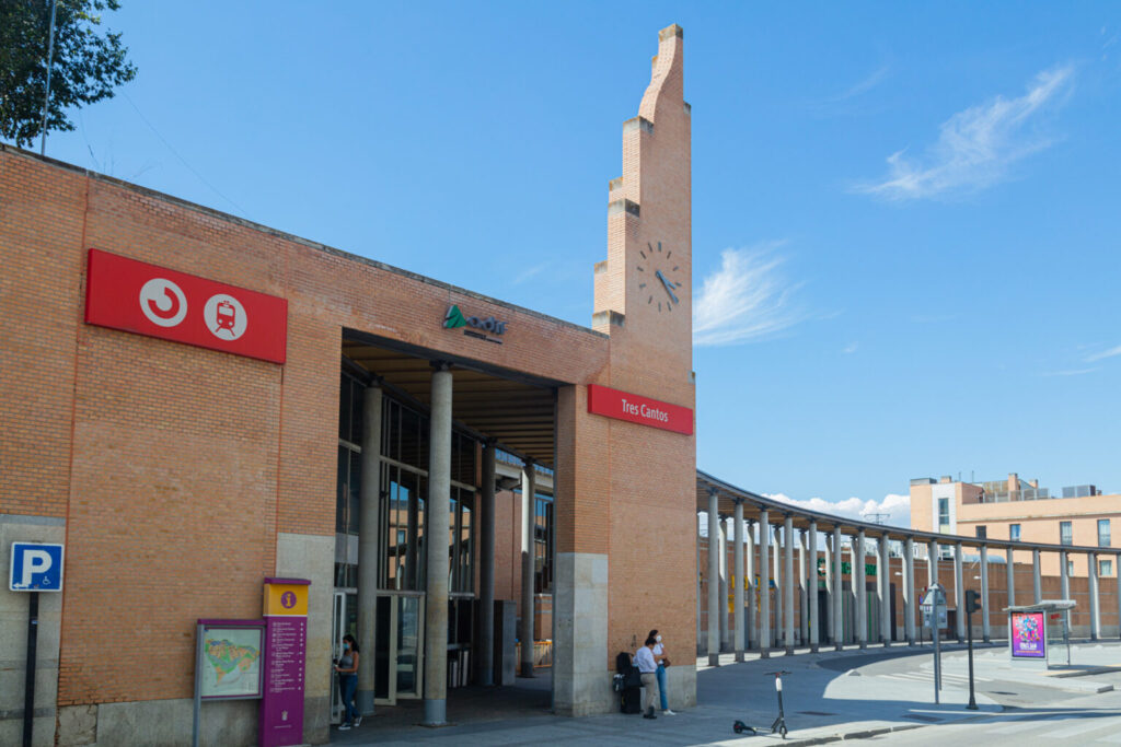 estación de Tres Cantos