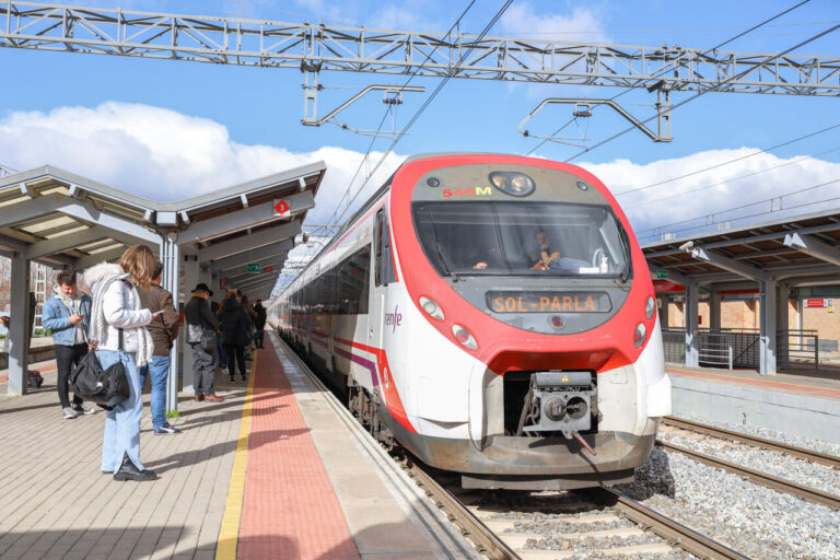 Estación de Tres Cantos