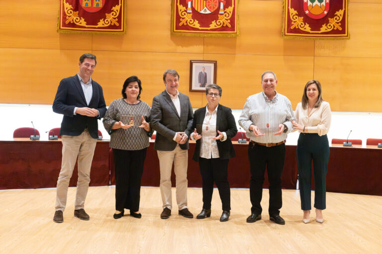 funcionarios pioneros