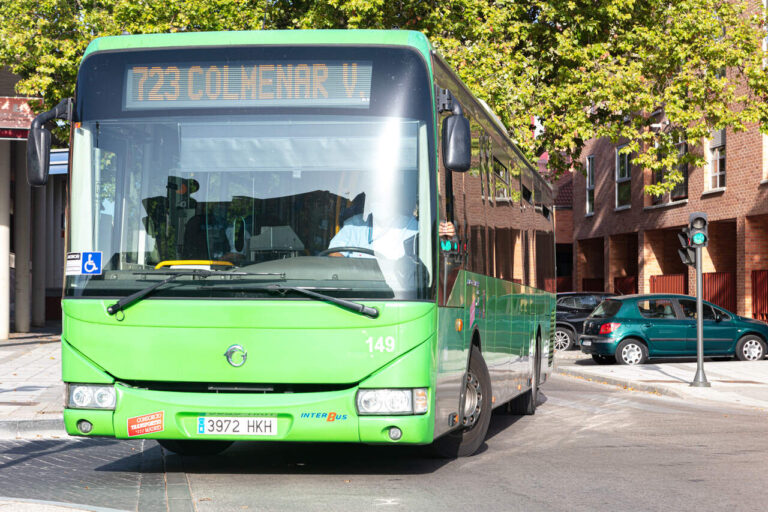 autobús de la línea 723